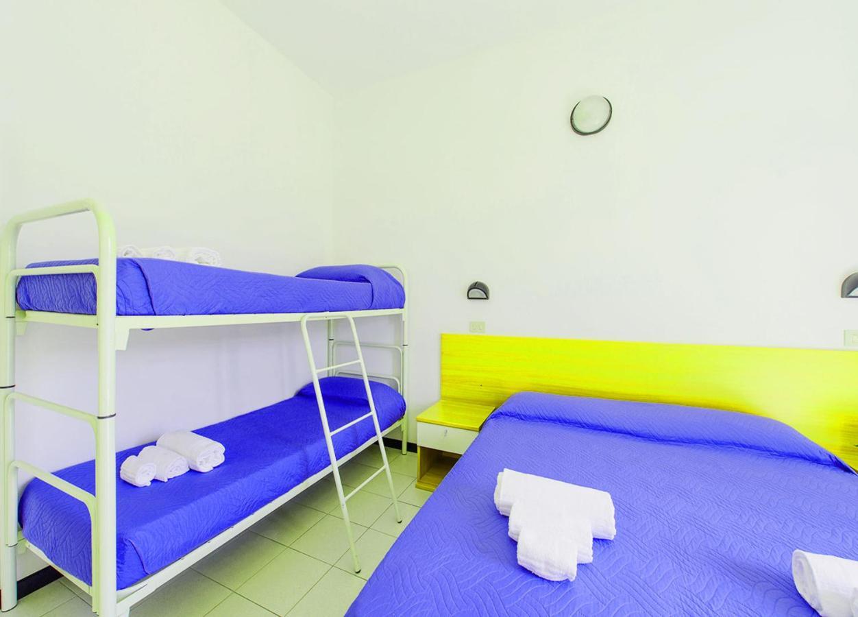 Hotel Paloma Beach Front Chiringuitos Time Rimini Buitenkant foto